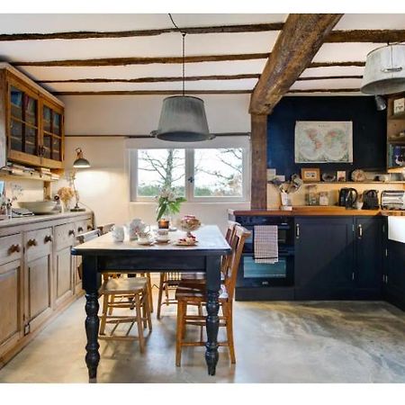 The Dairy, One Bedroom Cottage In A 15Th Century Farmhouse Parham Luaran gambar