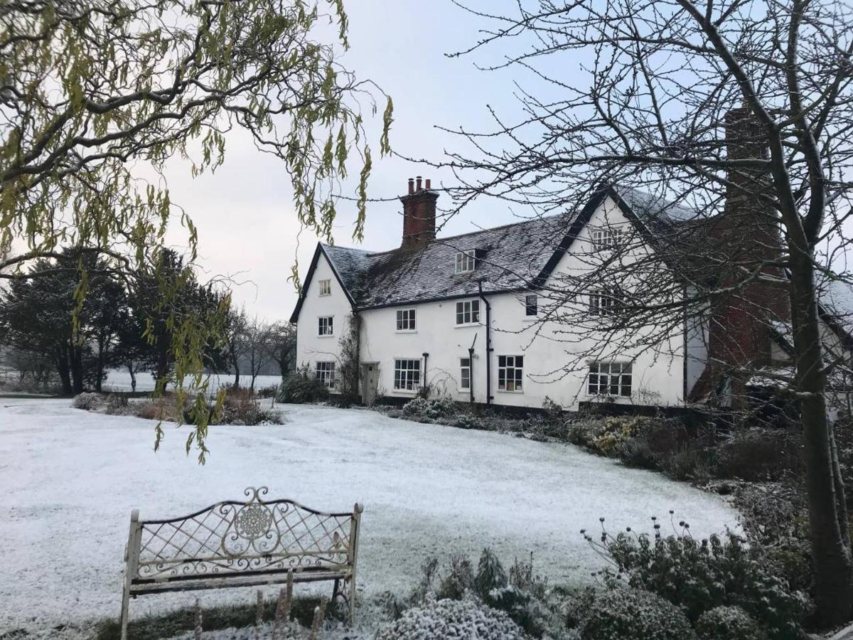 The Dairy, One Bedroom Cottage In A 15Th Century Farmhouse Parham Luaran gambar