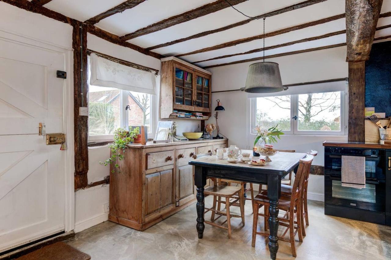 The Dairy, One Bedroom Cottage In A 15Th Century Farmhouse Parham Luaran gambar
