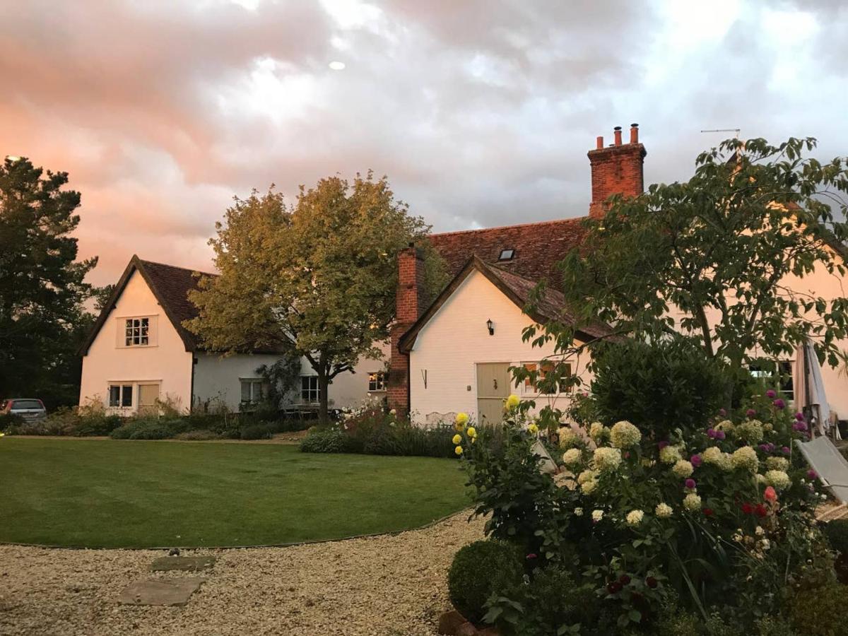 The Dairy, One Bedroom Cottage In A 15Th Century Farmhouse Parham Luaran gambar